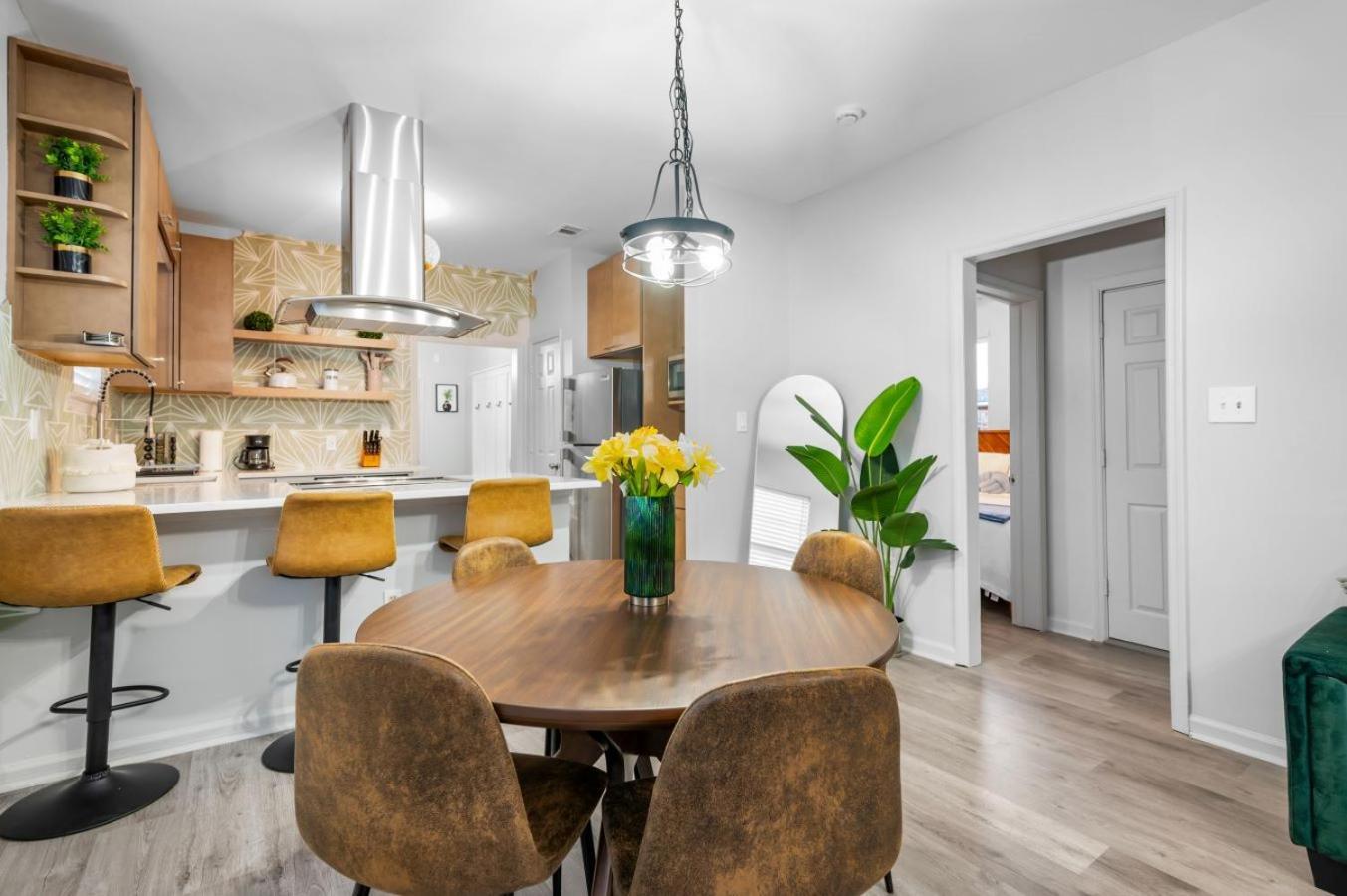 5Min To River Street, Dt - Spacious - Free Parking Savannah Exteriör bild